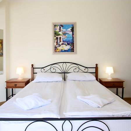 Villa Livia Boutique Apartments Ravda ภายนอก รูปภาพ