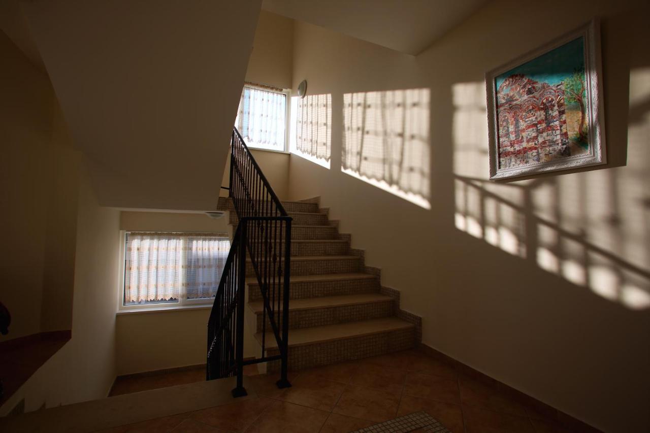 Villa Livia Boutique Apartments Ravda ภายนอก รูปภาพ